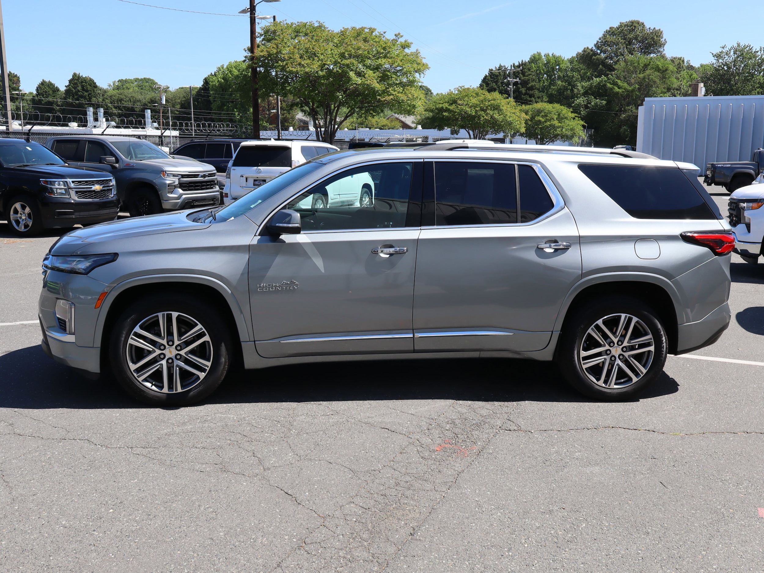 2023 Chevrolet Traverse High Country photo 6