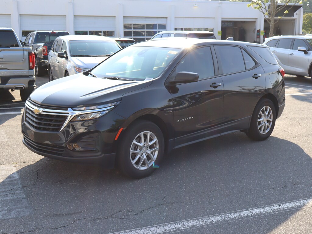 Used 2023 Chevrolet Equinox LS SUV
