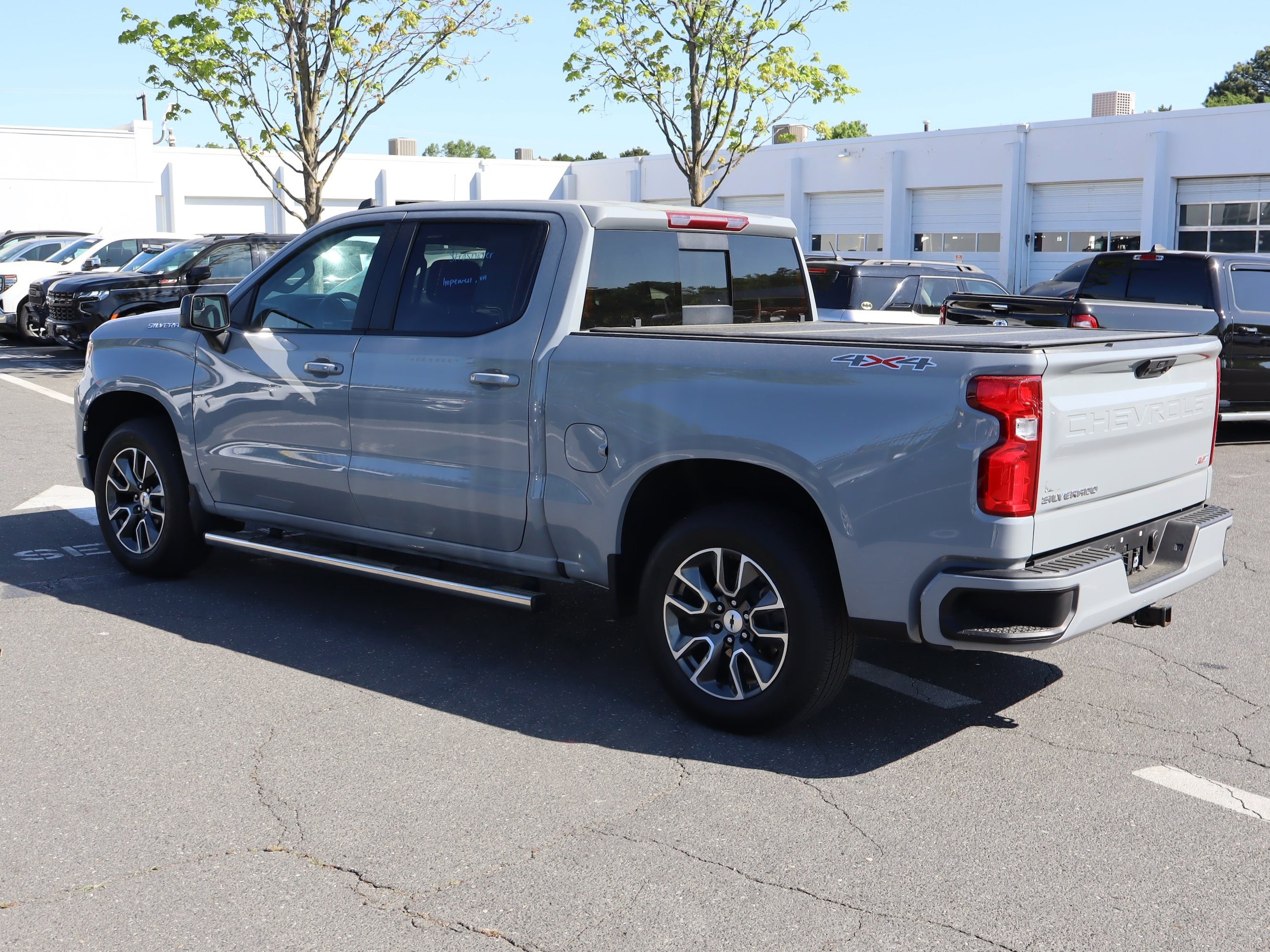 2024 Chevrolet Silverado 1500 RST photo 6