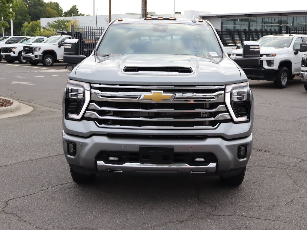 Used 2025 Chevrolet Silverado 3500HD High Country Pickup