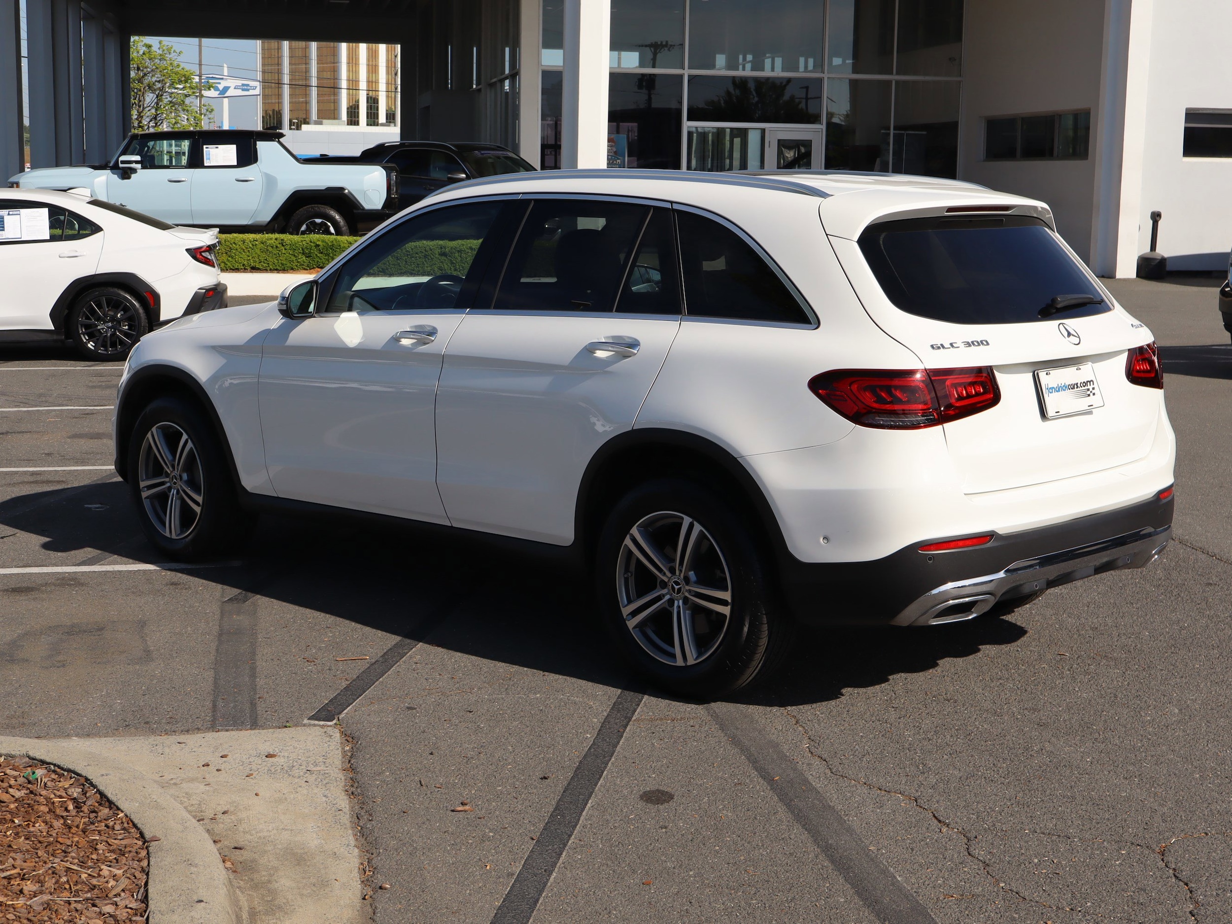 2022 Mercedes-Benz GLC 300 photo 3