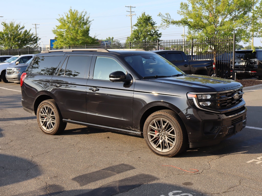 Used 2025 Ford Expedition Platinum SUV