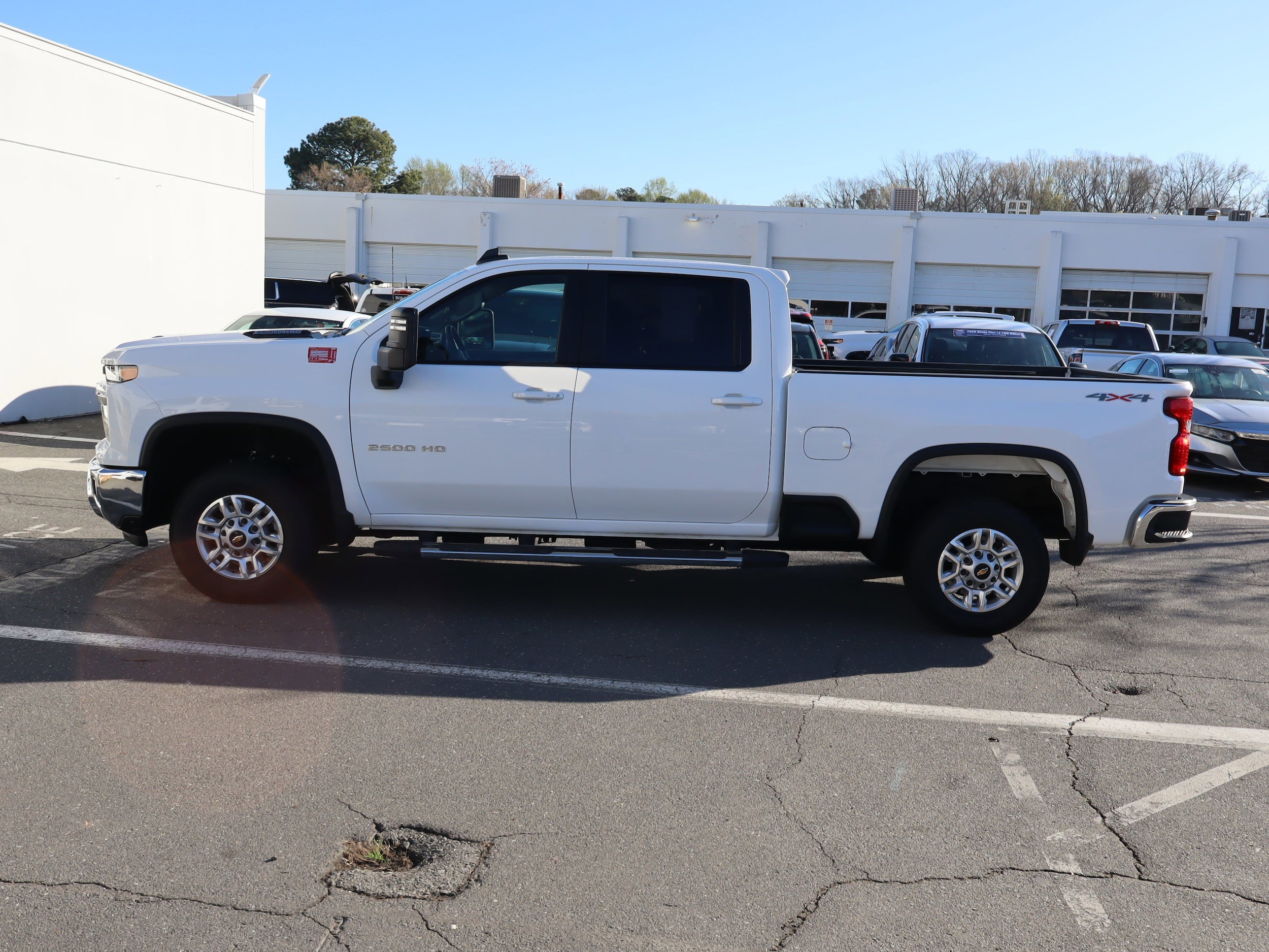 2025 Chevrolet Silverado 2500HD LT photo 6