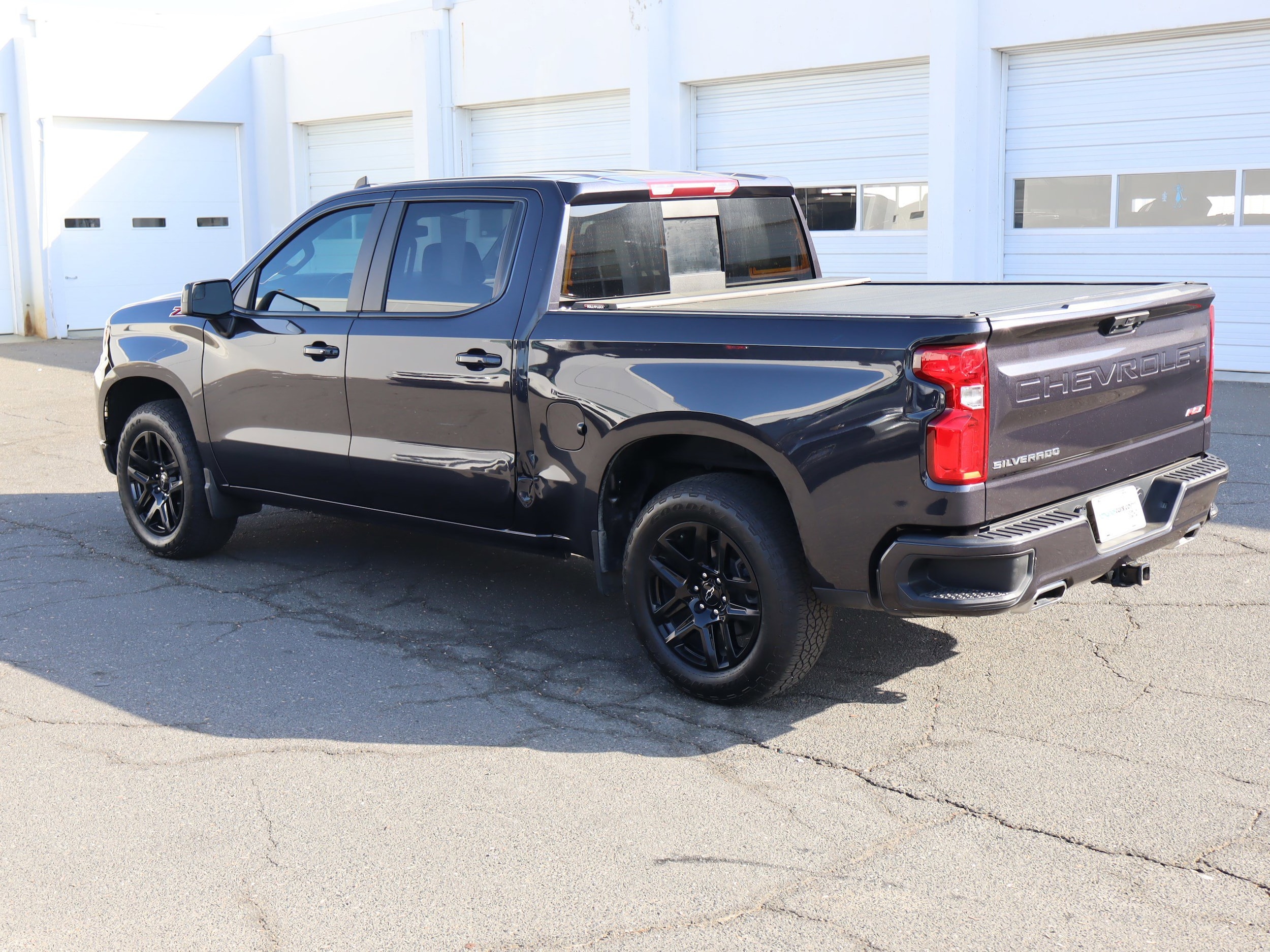 2024 Chevrolet Silverado 1500 RST photo 3
