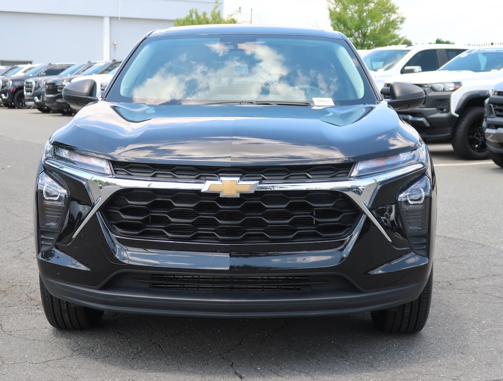 Used 2025 Chevrolet Trax LS SUV