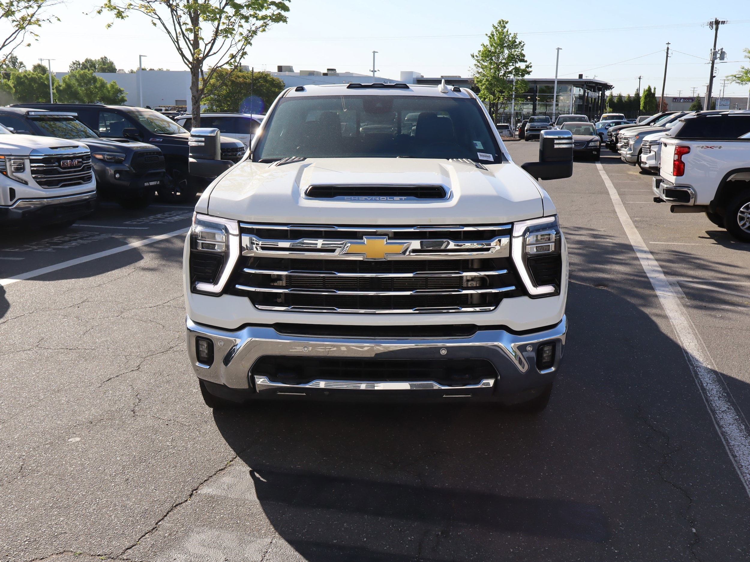 2024 Chevrolet Silverado 3500HD LTZ photo 2