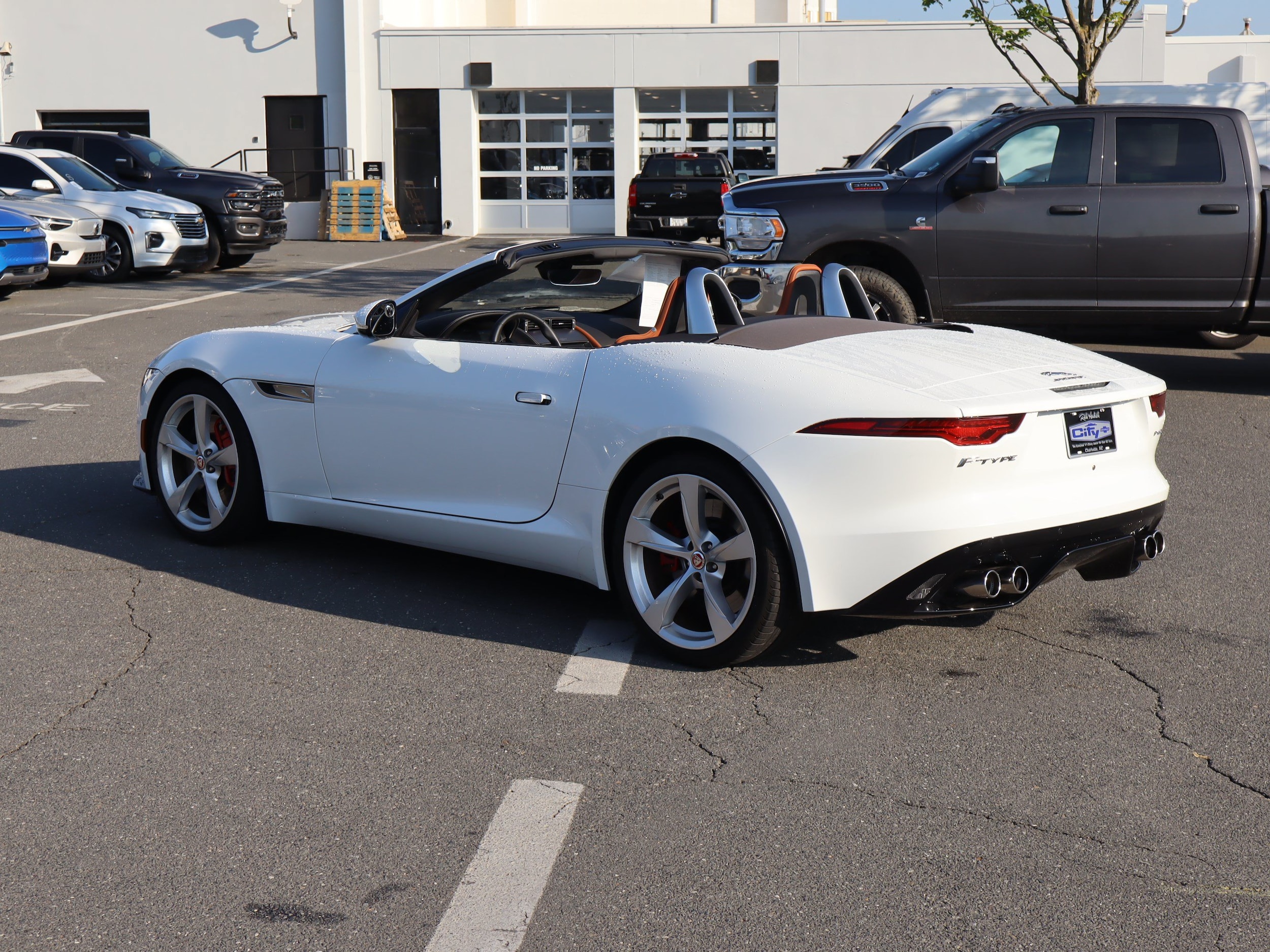 Jaguar F-TYPE P450
