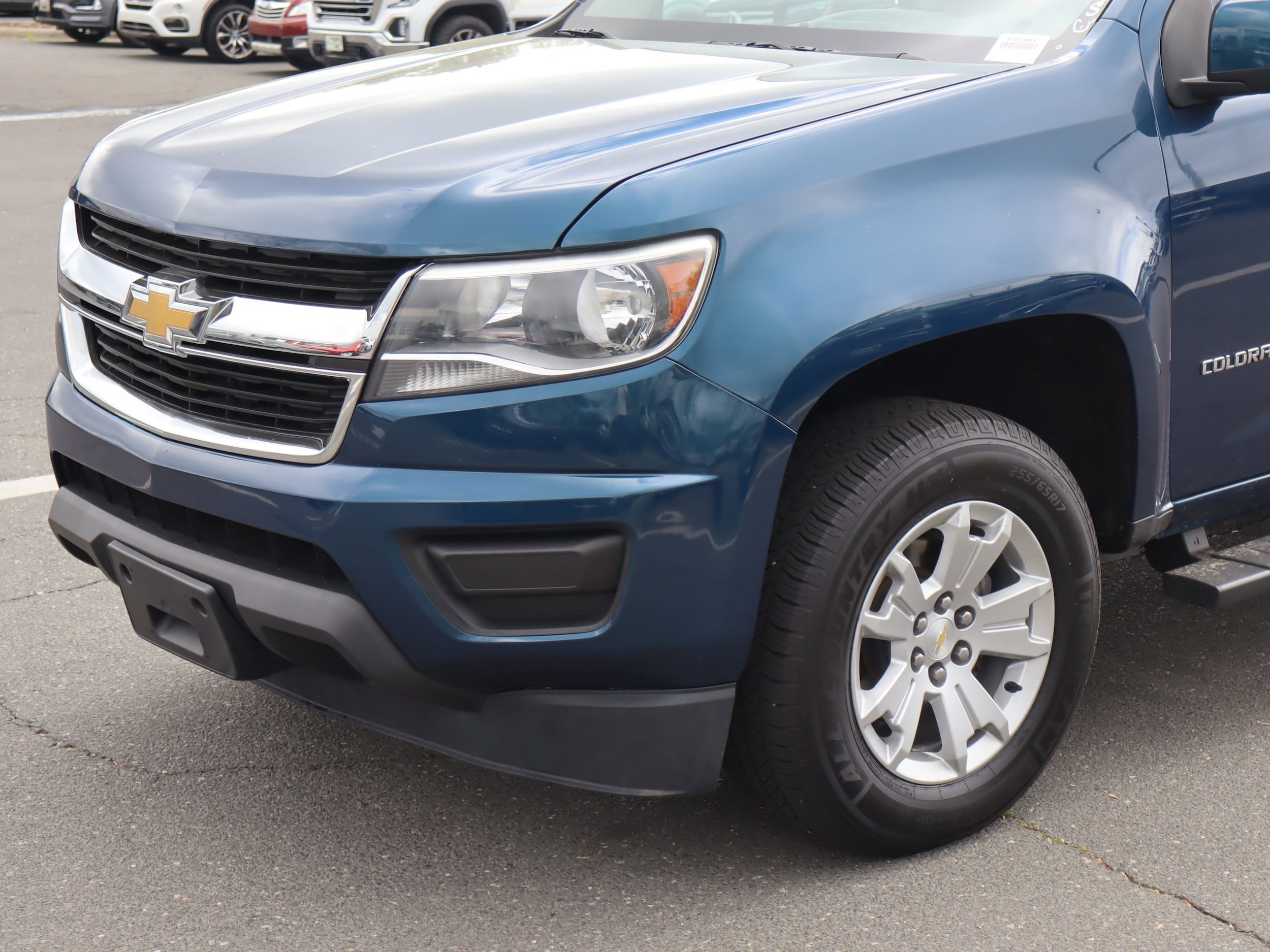 2020 Chevrolet Colorado 4WD LT photo 5