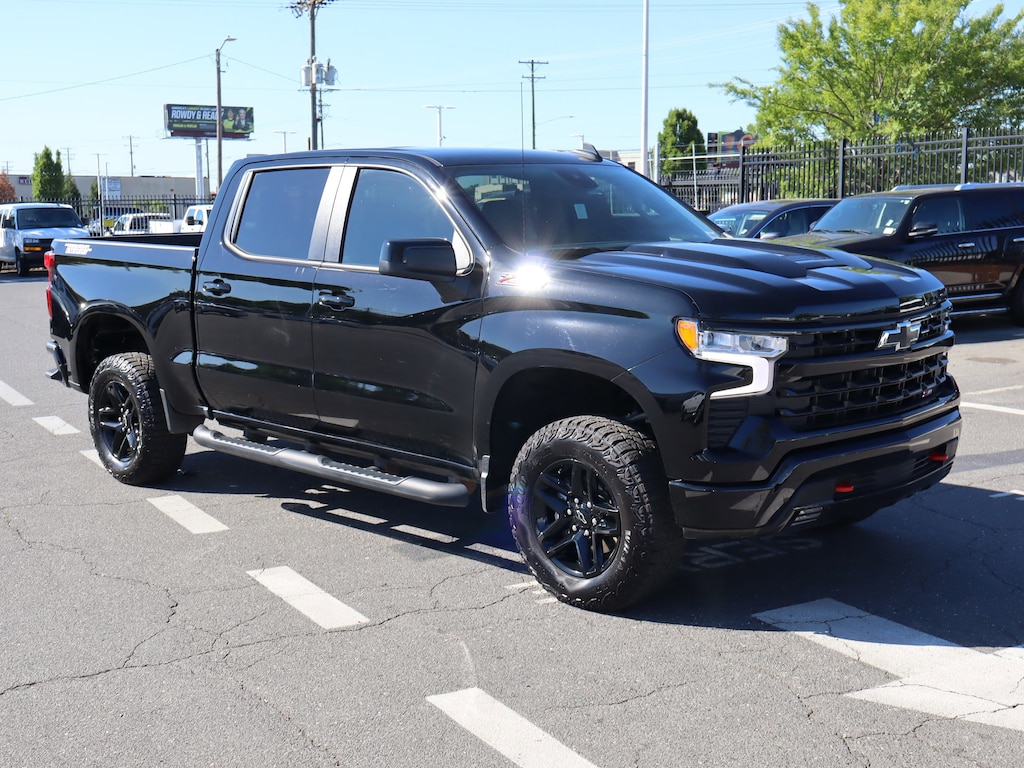 Used 2024 Chevrolet Silverado 1500 LT Trail Boss Pickup