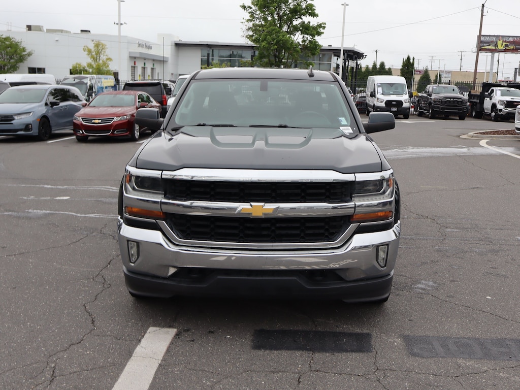 Used 2017 Chevrolet Silverado 1500 LT Pickup