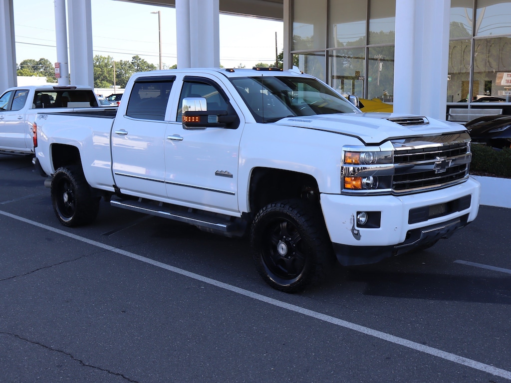 Used 2019 Chevrolet Silverado 2500HD High Country Pickup