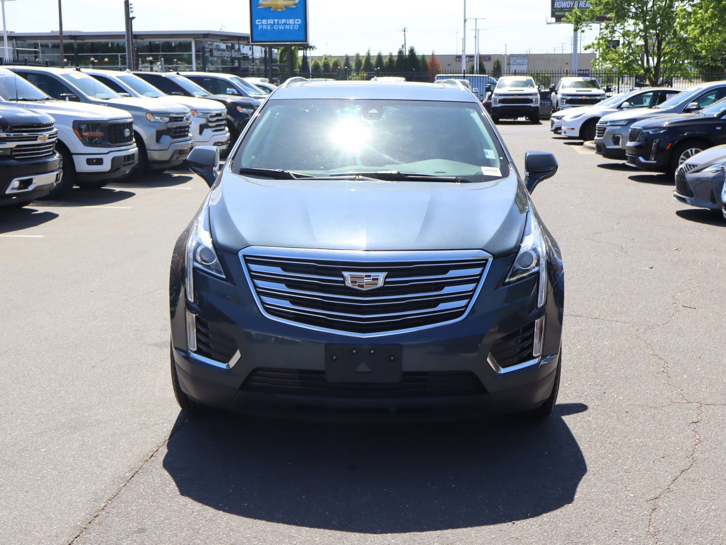 2019 CADILLAC XT5 Luxury AWD photo 2