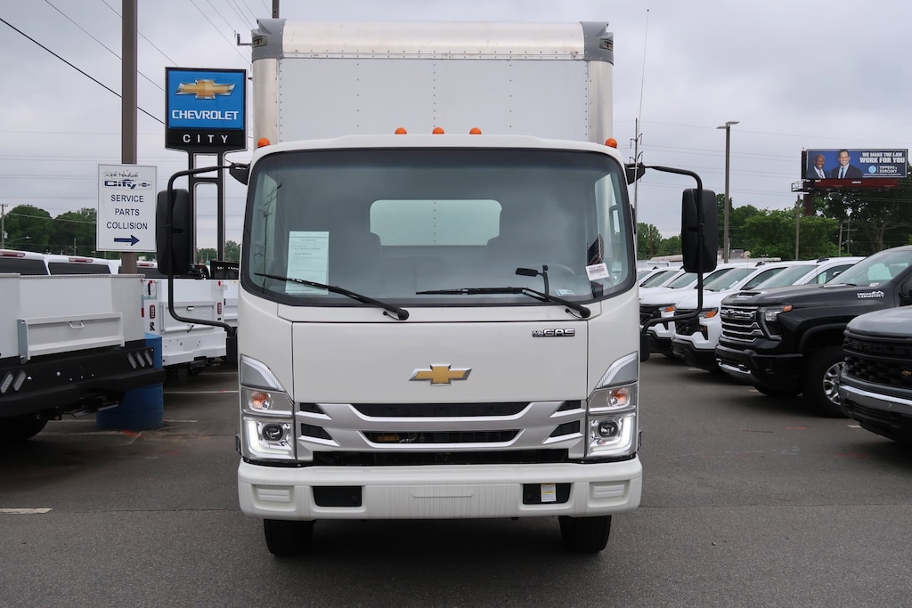 Used 2025 Chevrolet 4500 HG LCF Gas Pickup