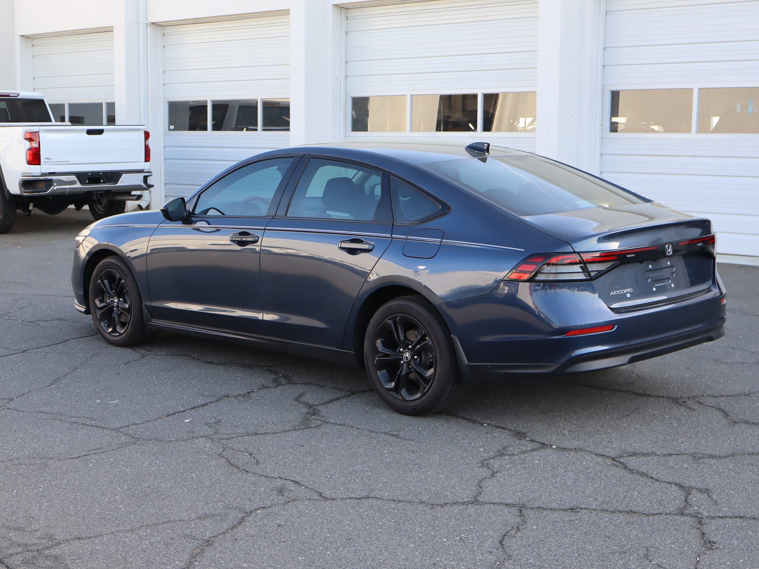2025 Honda Accord SE photo 3