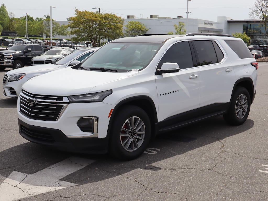 Used 2022 Chevrolet Traverse LT Cloth SUV