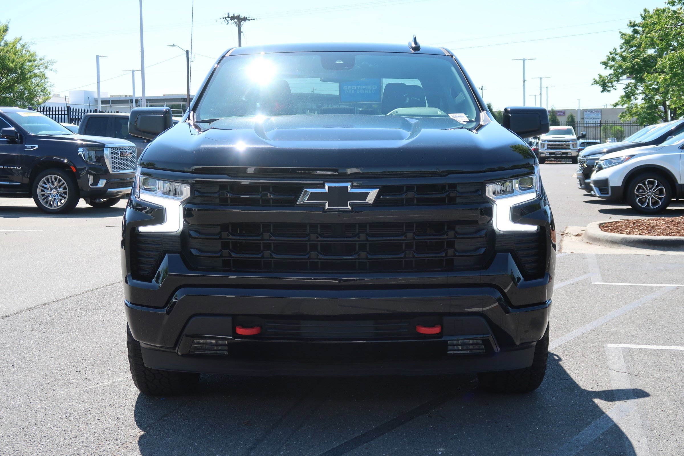 2023 Chevrolet Silverado 1500 RST photo 2