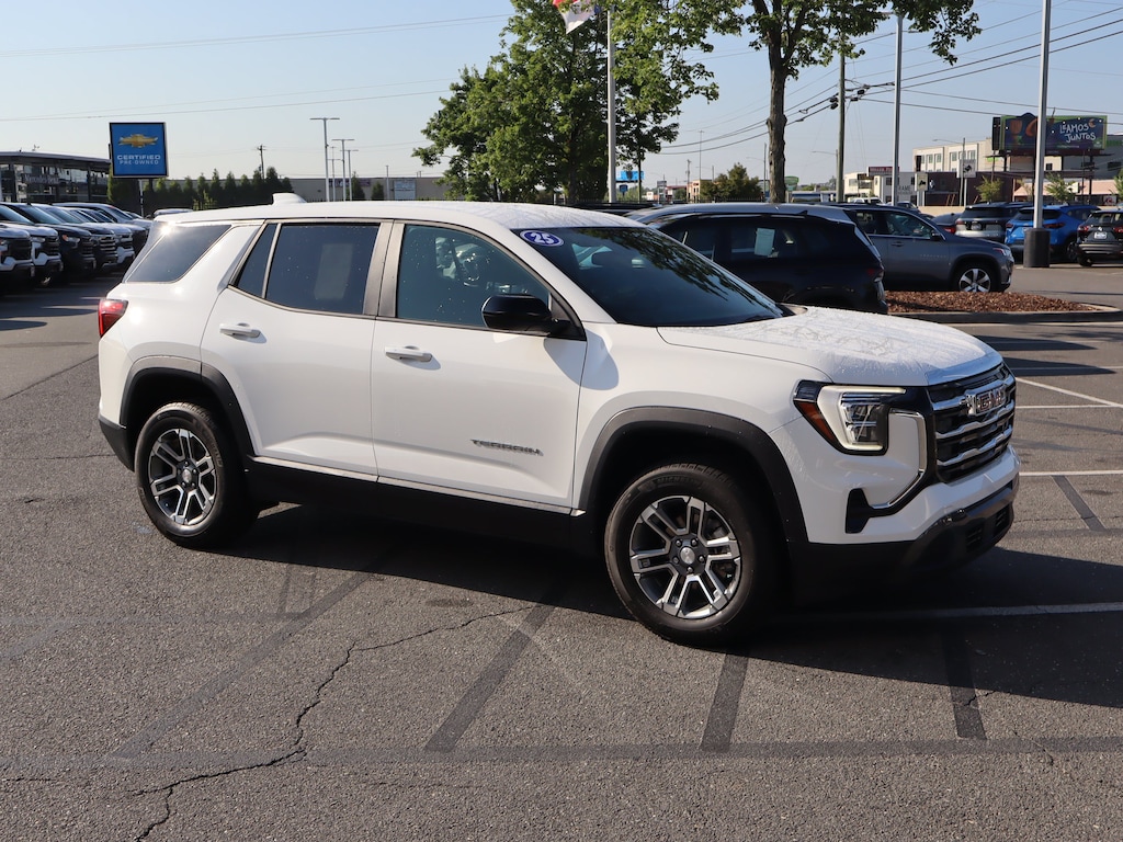 Used 2025 GMC Terrain AWD Elevation SUV