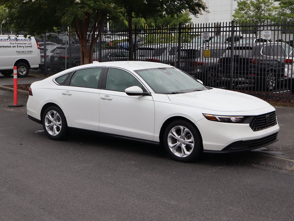 Used 2023 Honda Accord LX Sedan