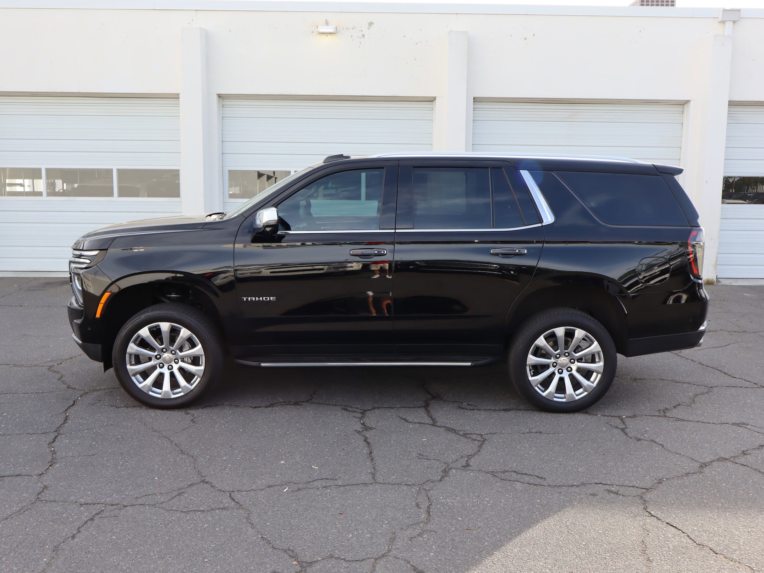 2025 Chevrolet Tahoe Premier photo 5