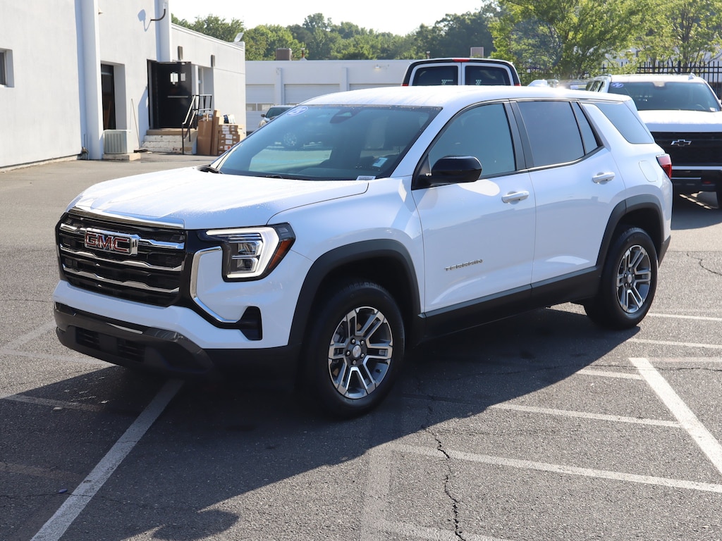 Used 2025 GMC Terrain AWD Elevation SUV