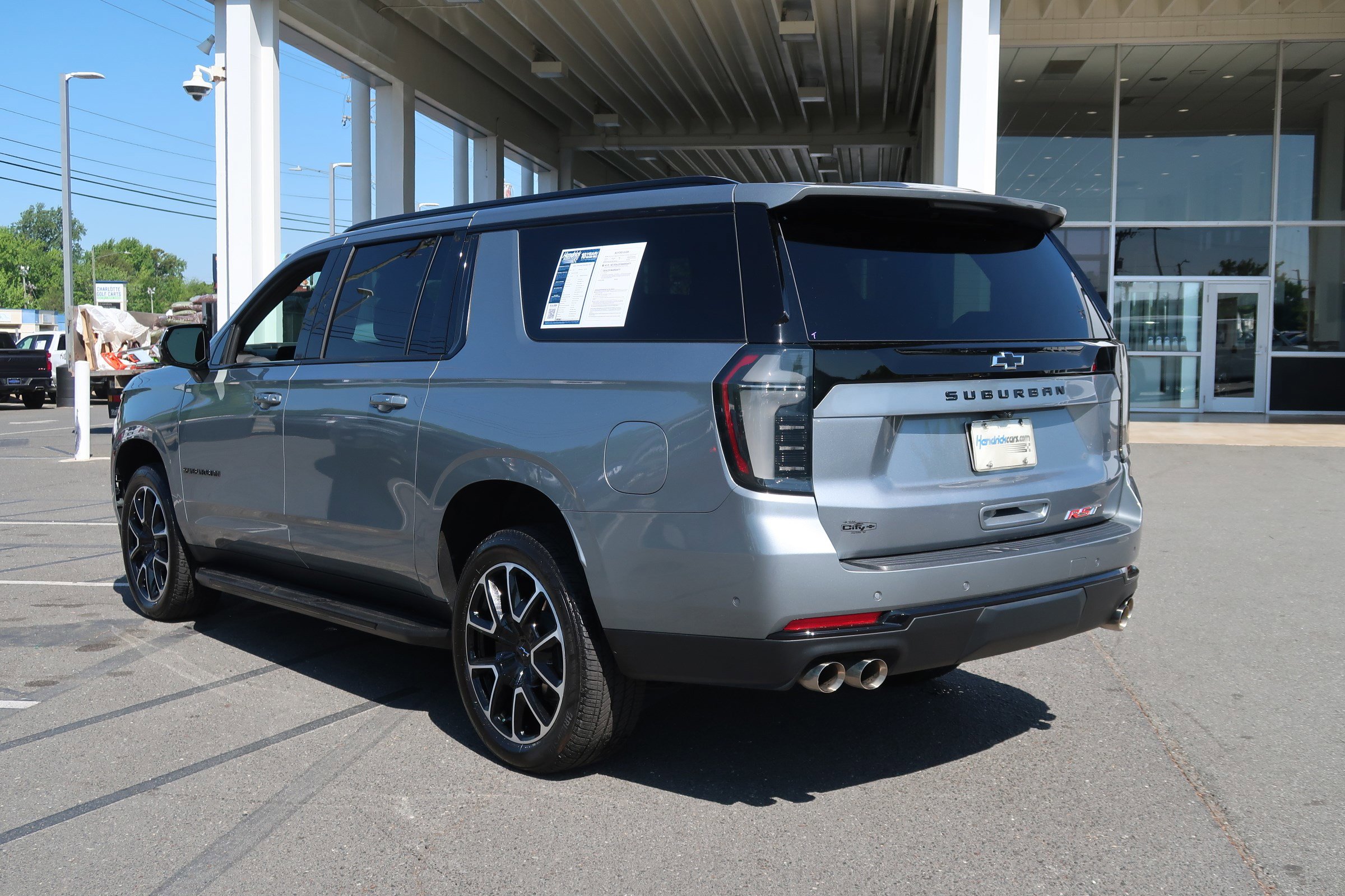 2025 Chevrolet Suburban RST photo 6