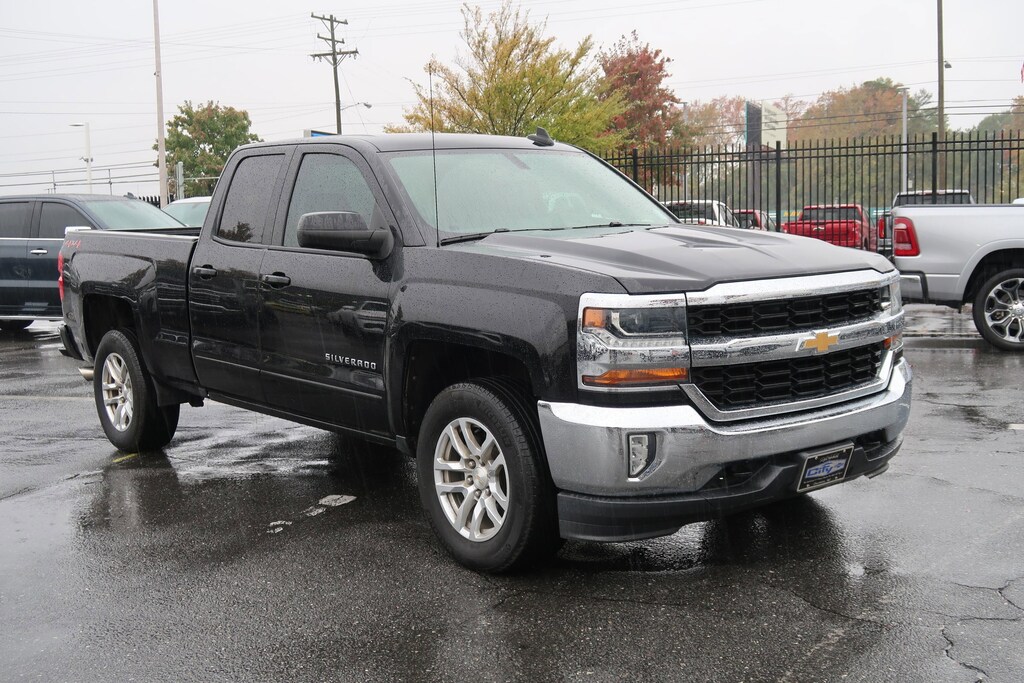 Used 2018 Chevrolet Silverado 1500 LT Pickup