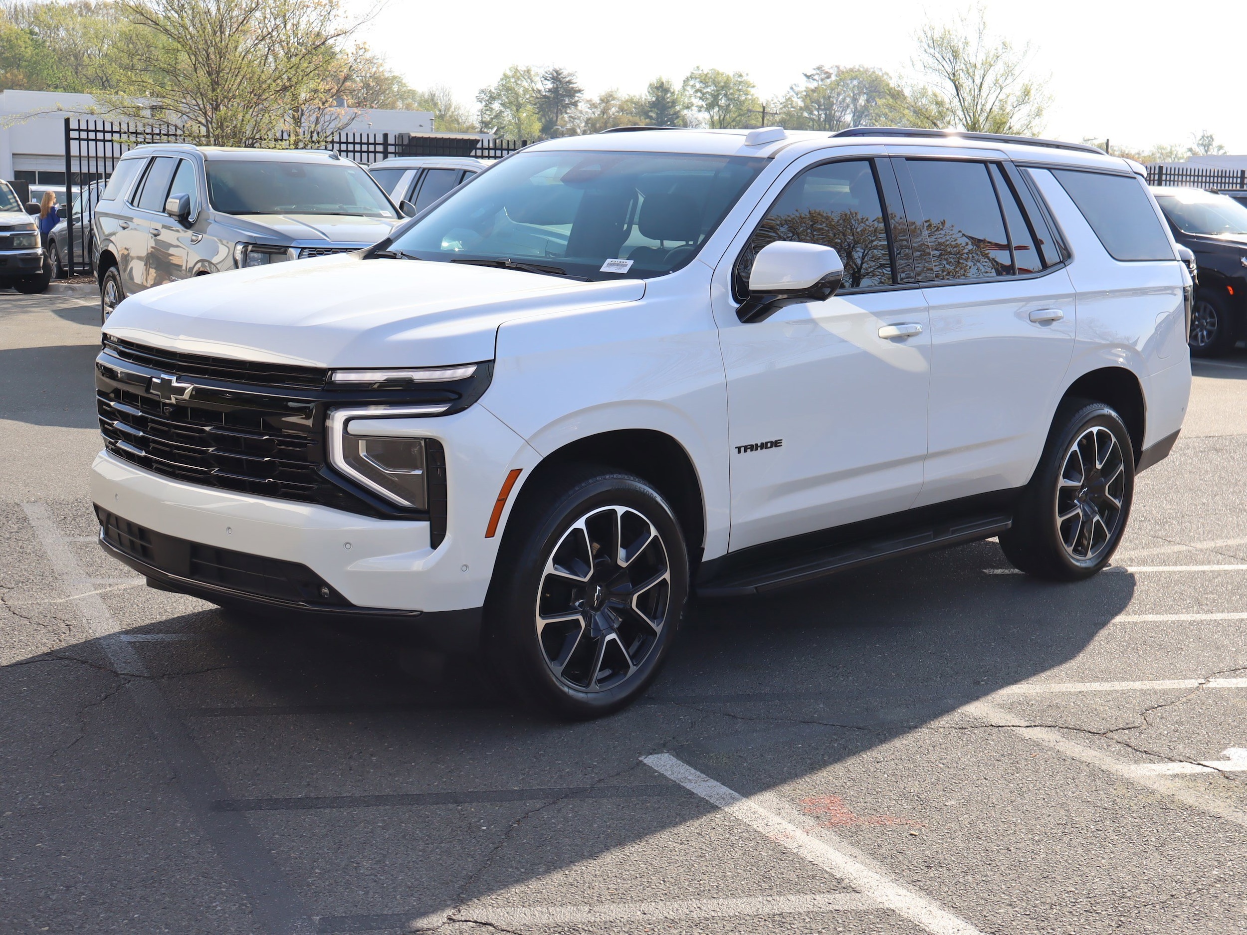 2025 Chevrolet Tahoe RST photo 4