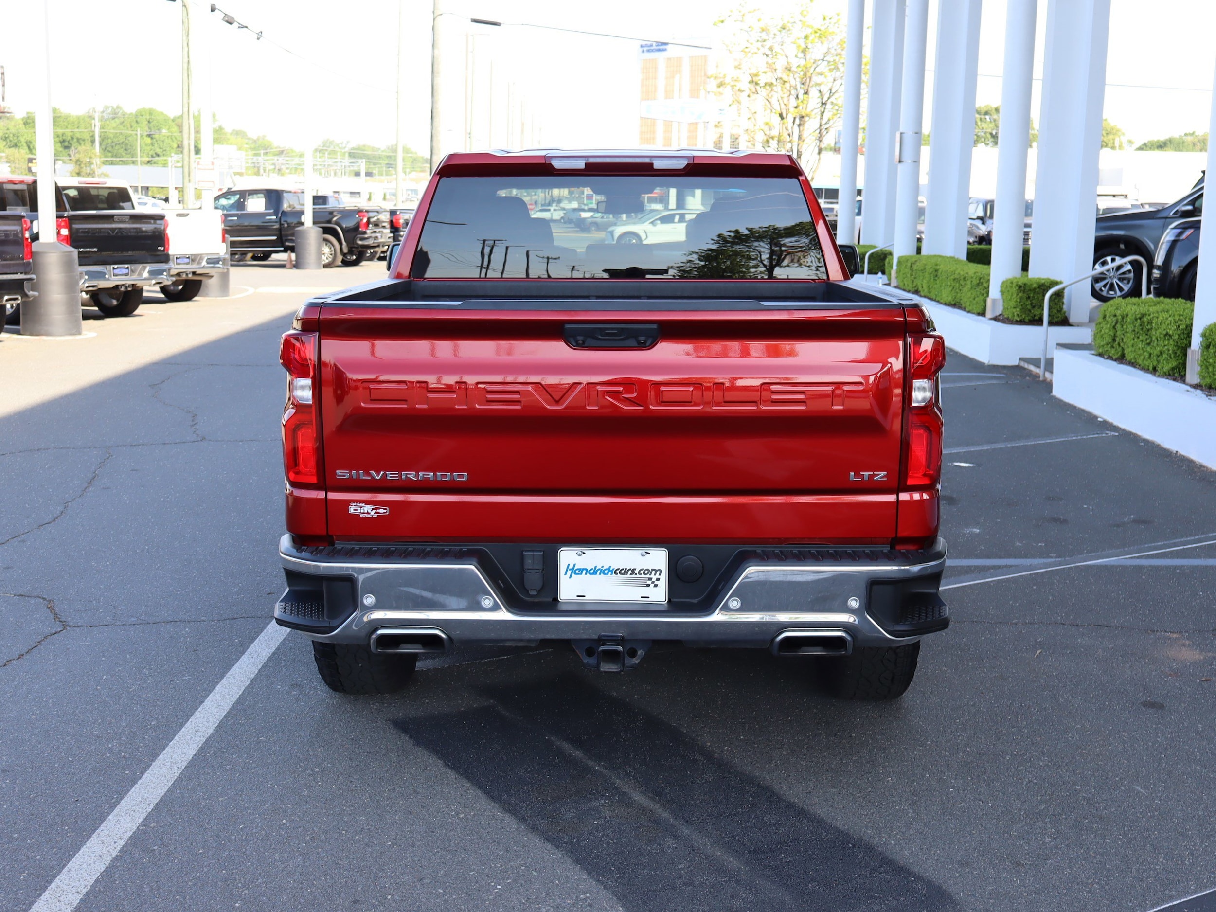 2023 Chevrolet Silverado 1500 LTZ photo 3