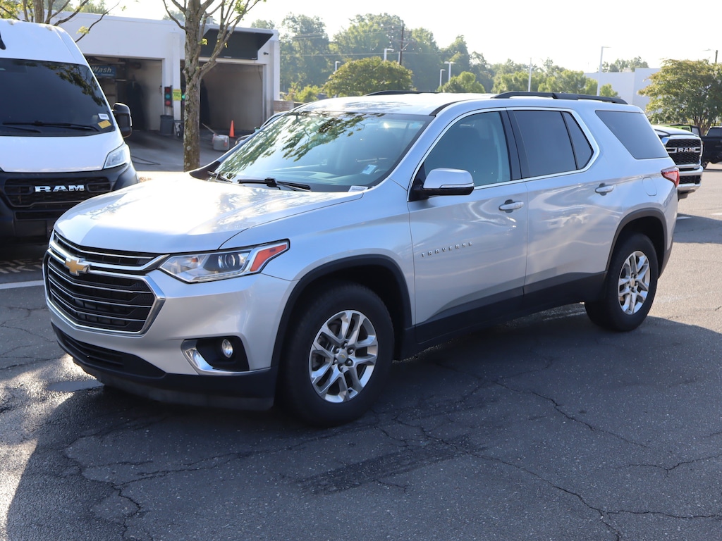 Used 2020 Chevrolet Traverse LT Cloth SUV