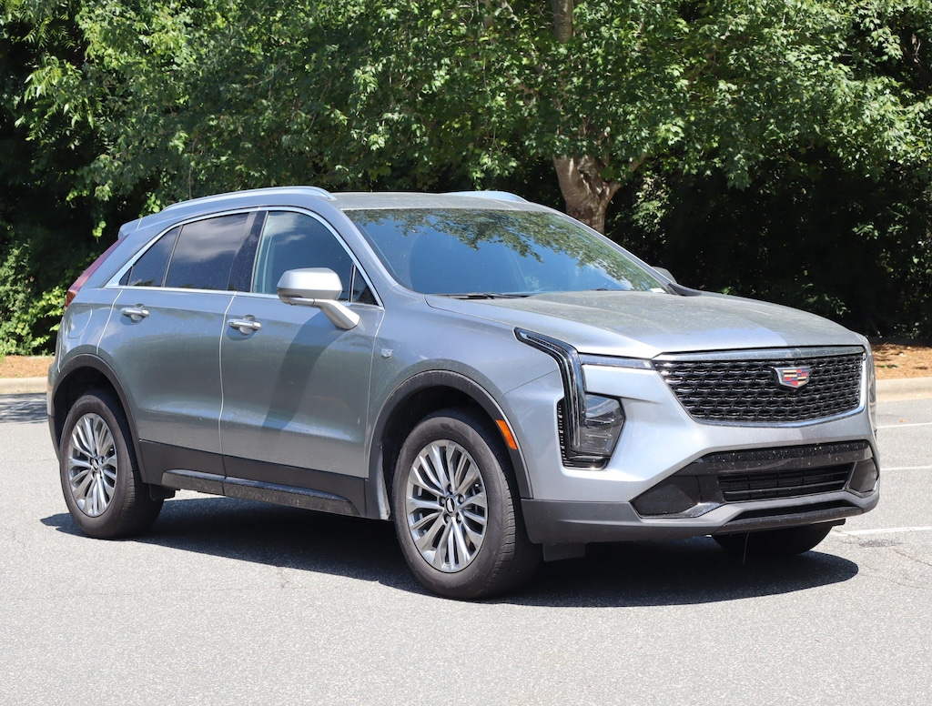 Used 2025 CADILLAC XT4 FWD Premium Luxury SUV