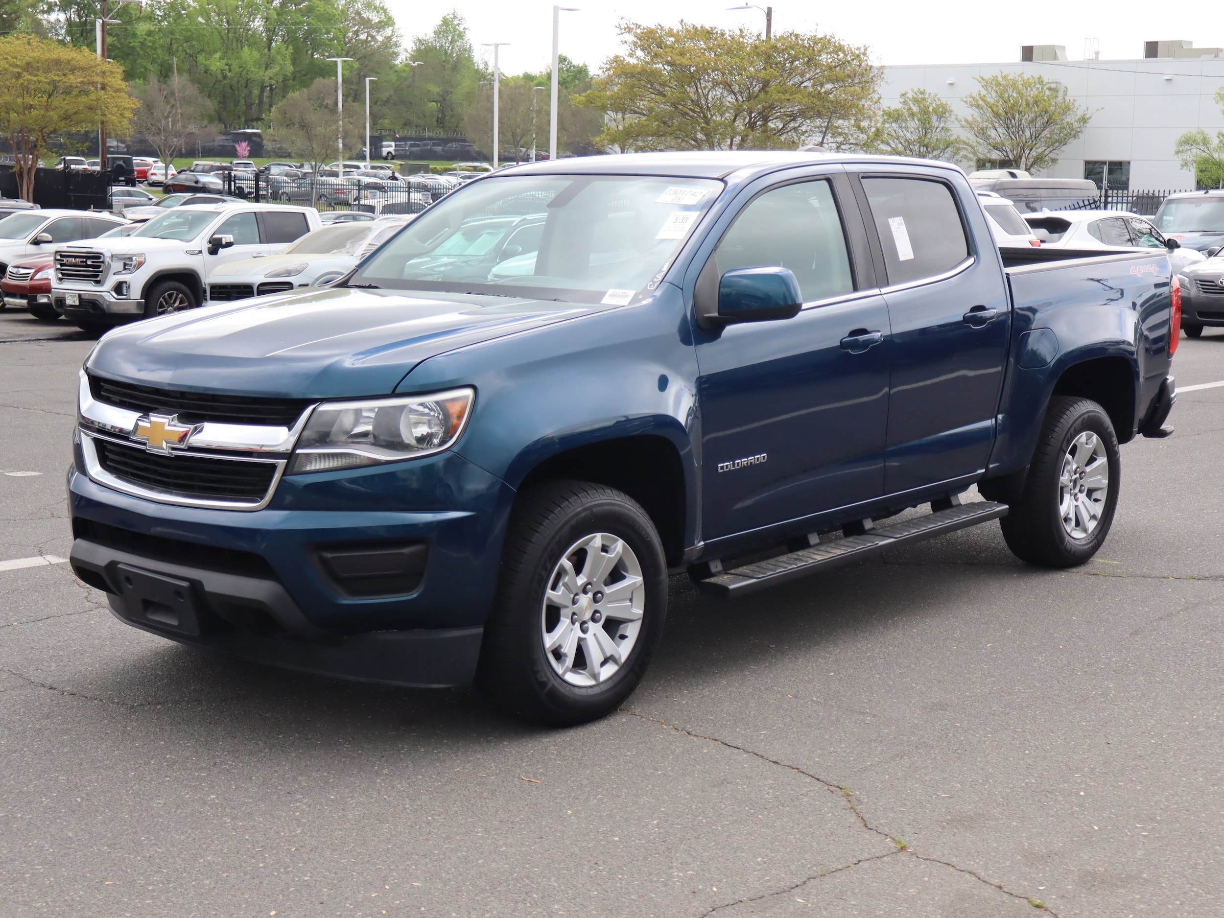 2020 Chevrolet Colorado 4WD LT photo 4