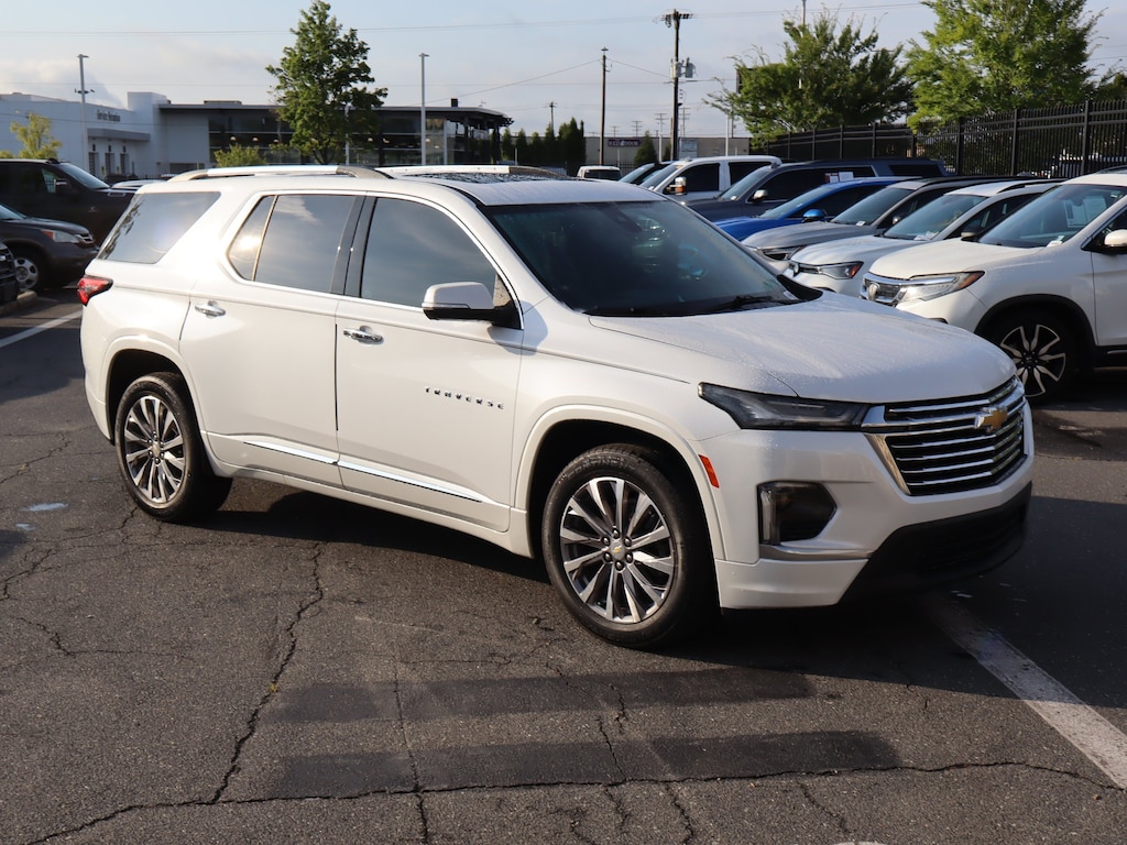 Used 2023 Chevrolet Traverse Premier SUV
