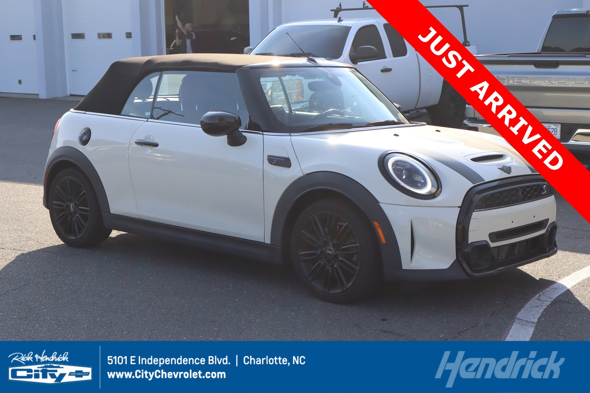 2023 MINI Convertible Convertible 