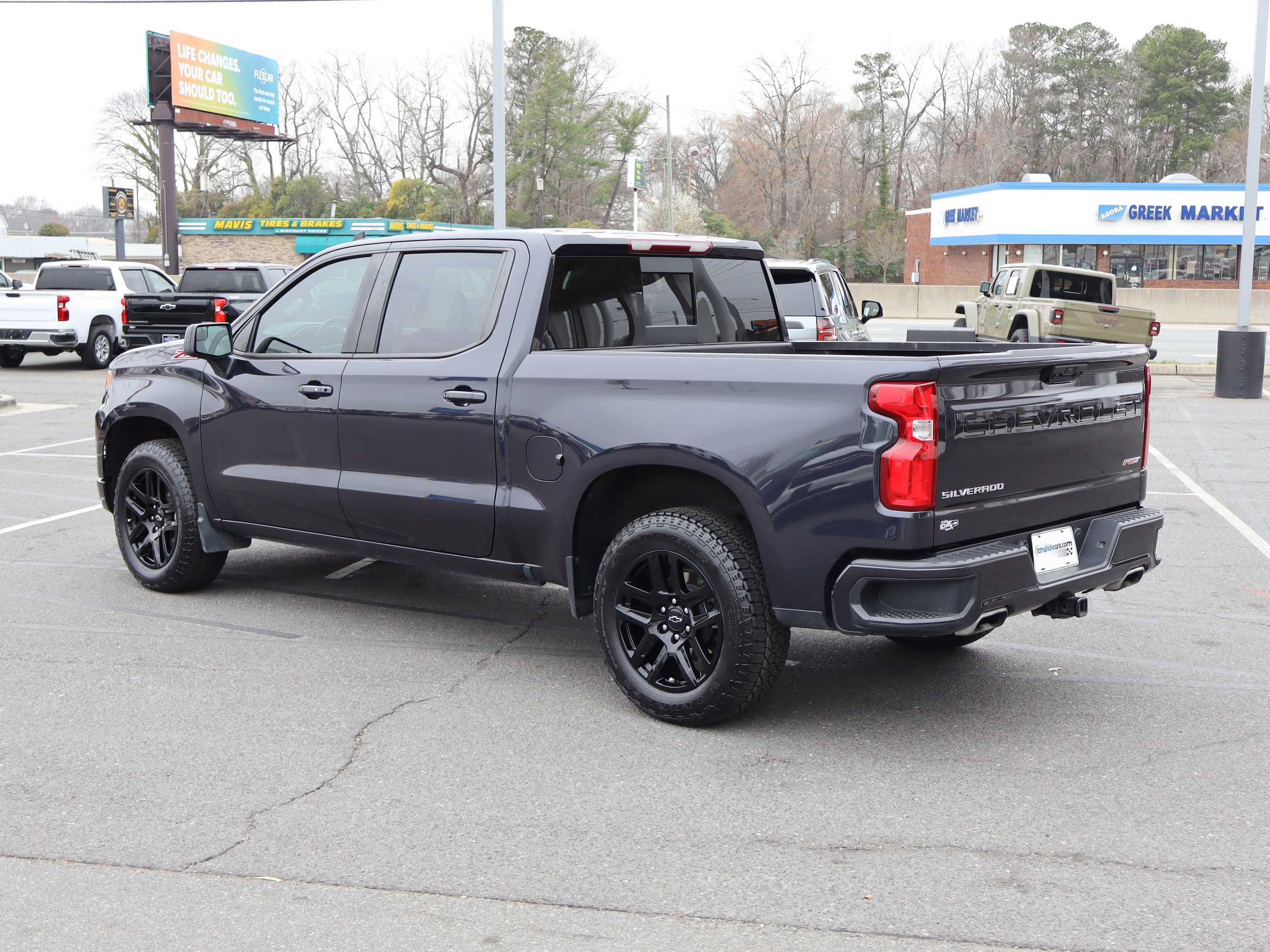 2023 Chevrolet Silverado 1500 RST photo 3