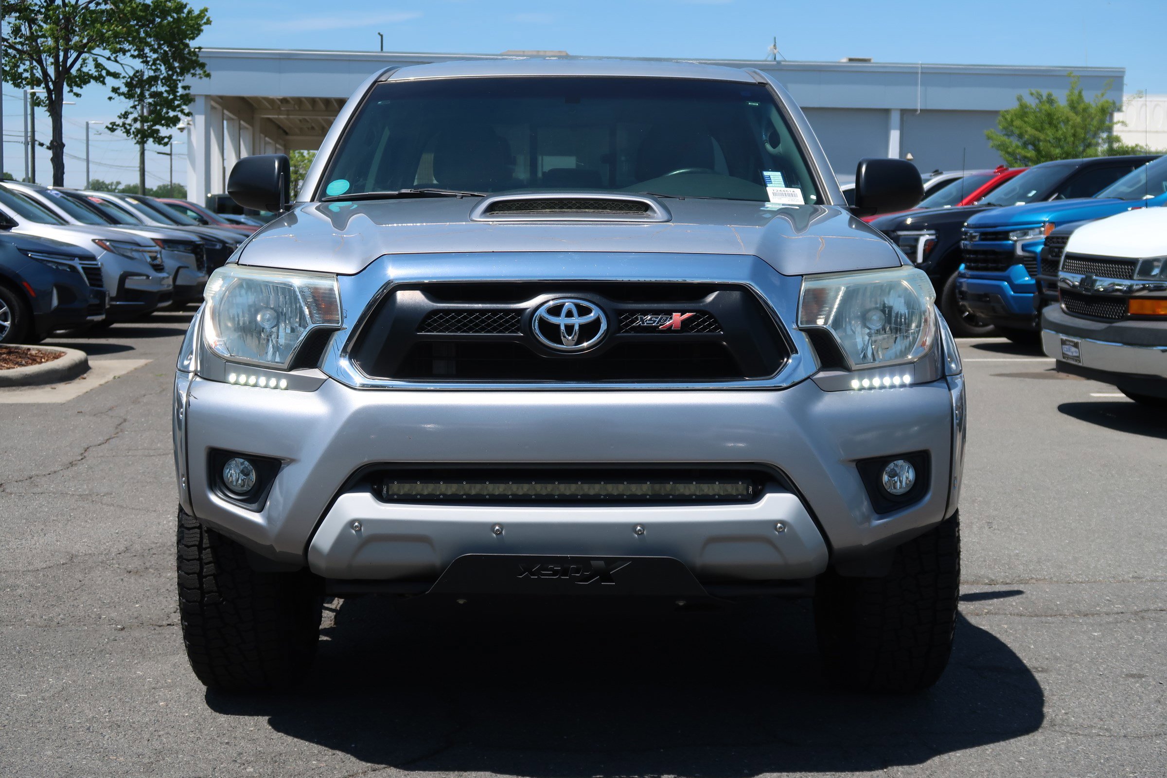 2015 Toyota Tacoma PreRunner photo 2