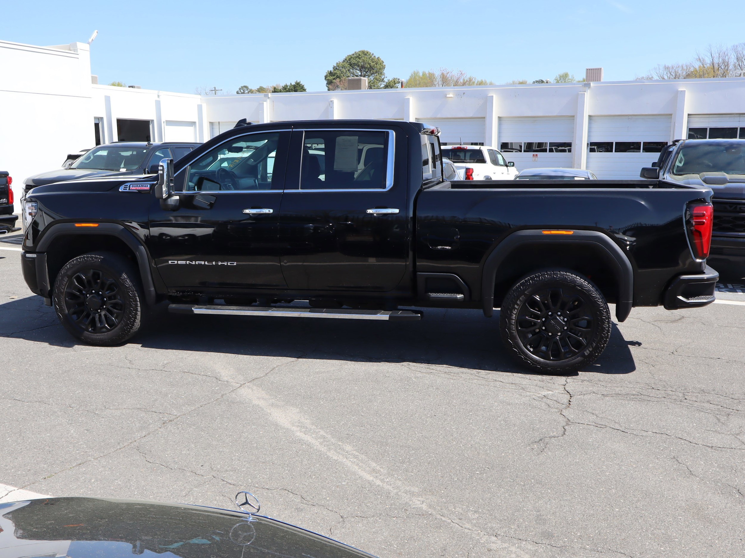 2024 GMC Sierra 2500HD Denali photo 6
