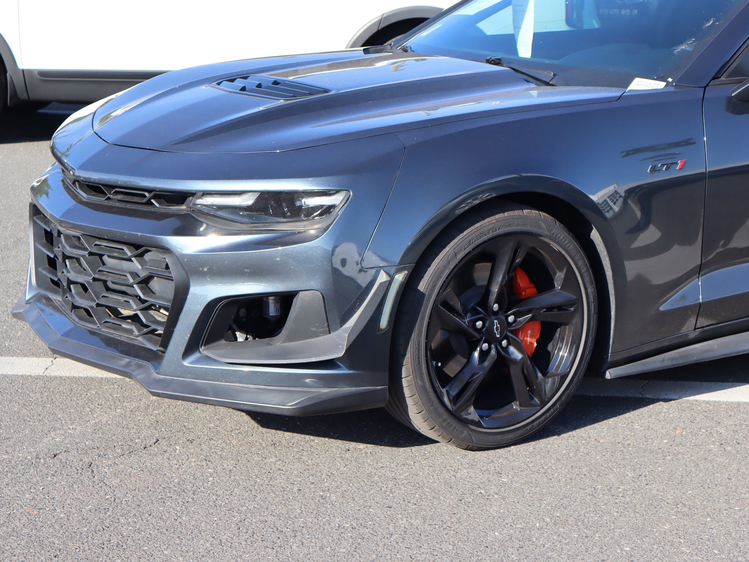 2021 Chevrolet Camaro LT1 photo 5
