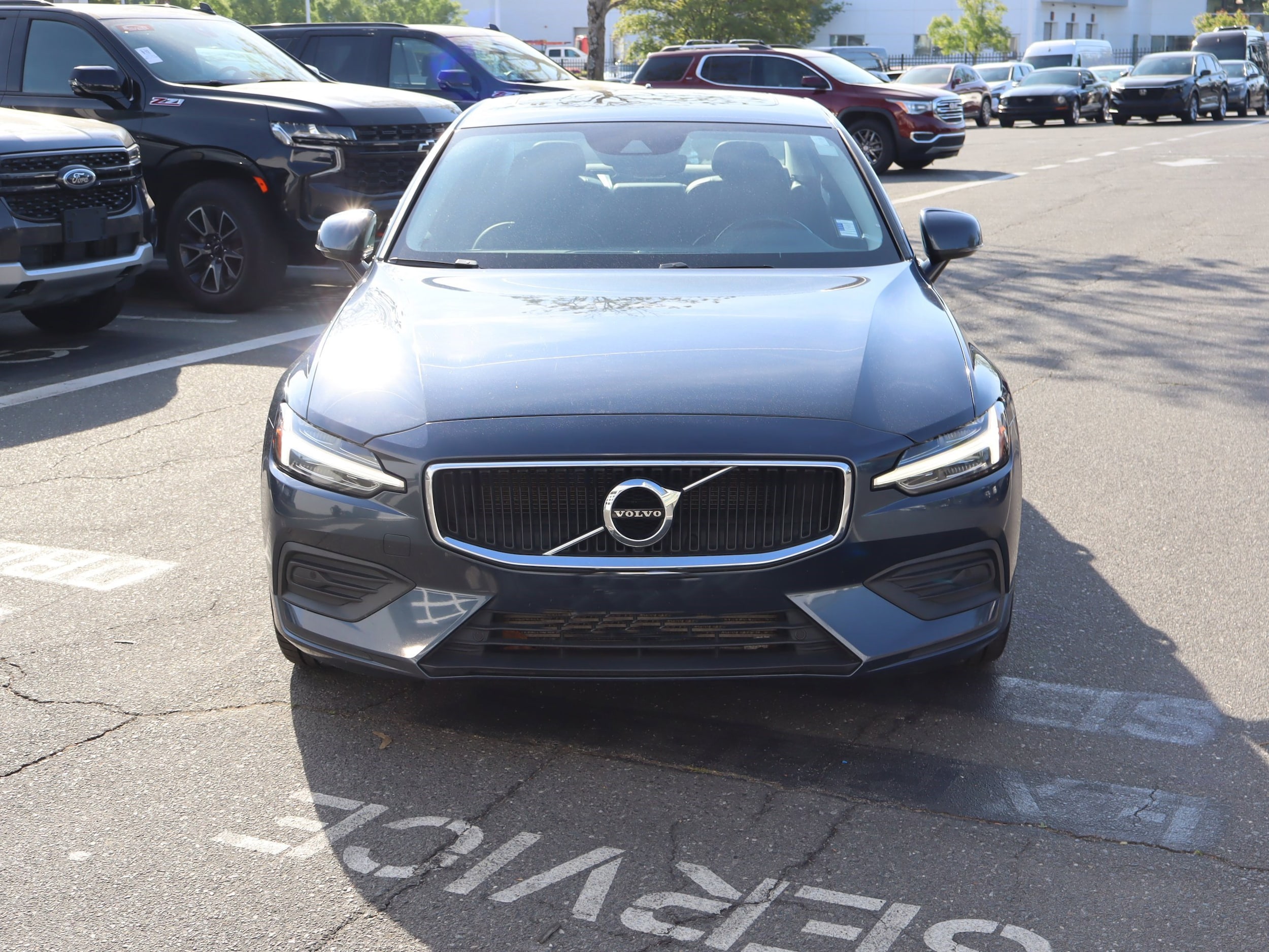 2020 Volvo S60 Momentum photo 2