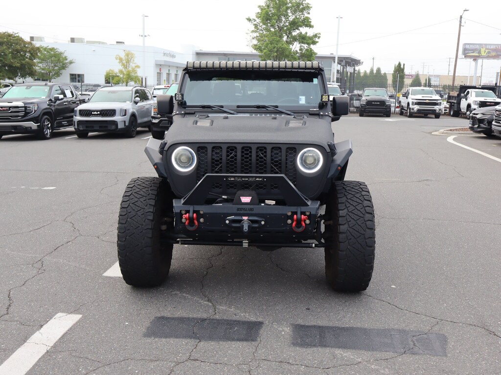 Used 2022 Jeep Gladiator Texas Trail Pickup