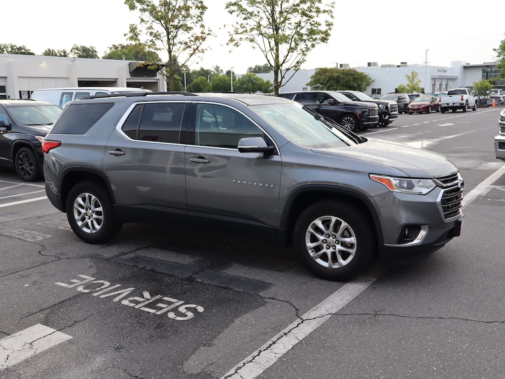 Used 2019 Chevrolet Traverse LT Cloth SUV