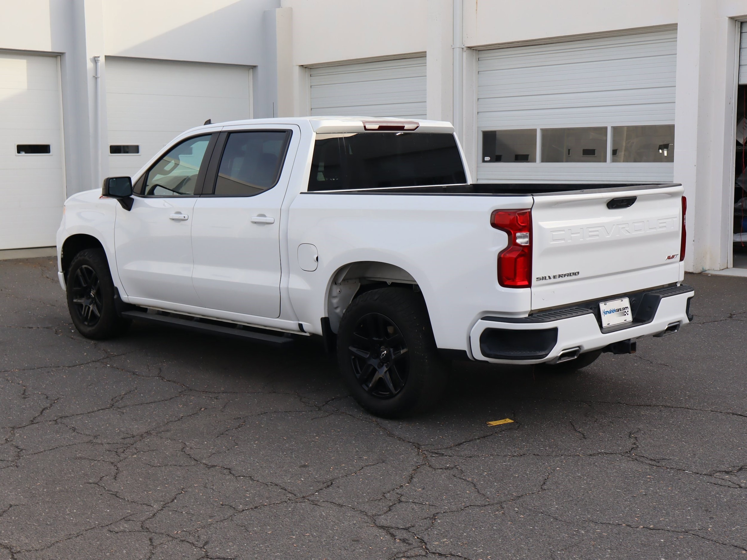 2023 Chevrolet Silverado 1500 RST photo 3