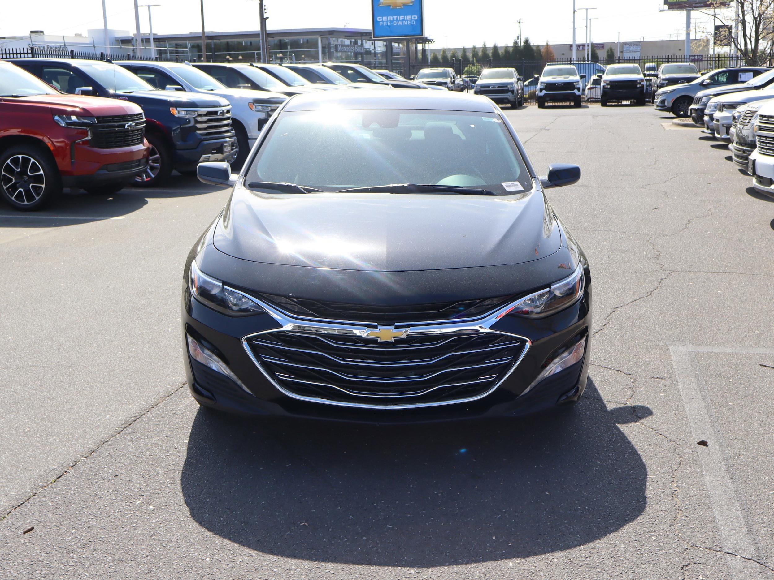 2025 Chevrolet Malibu LT photo 2