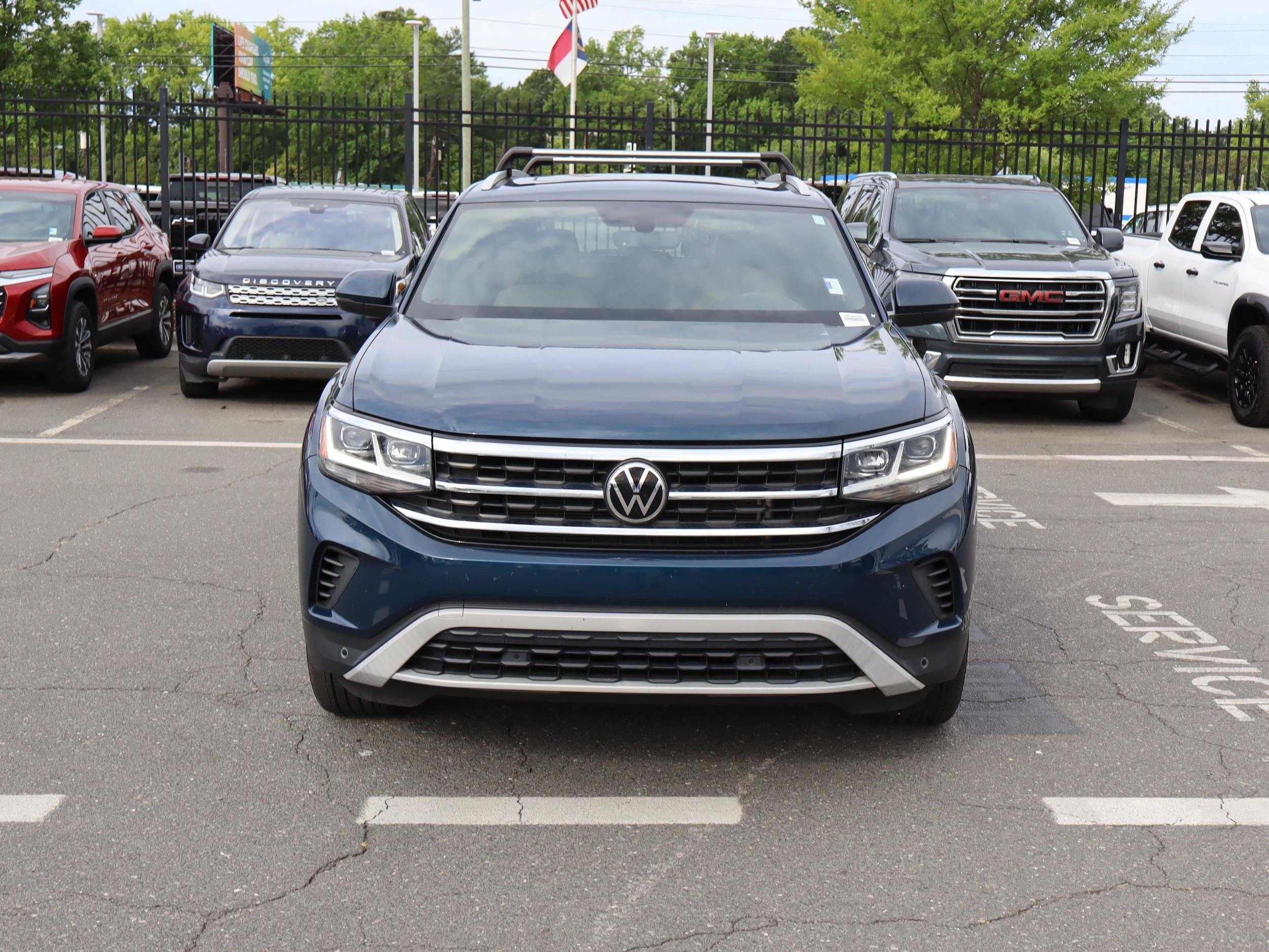 Volkswagen Atlas Cross Sport 2.0T SE W/Technology