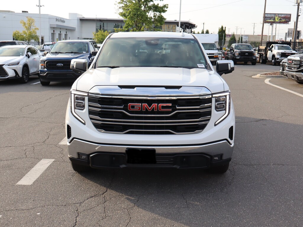 Used 2025 GMC Sierra 1500 SLT Pickup