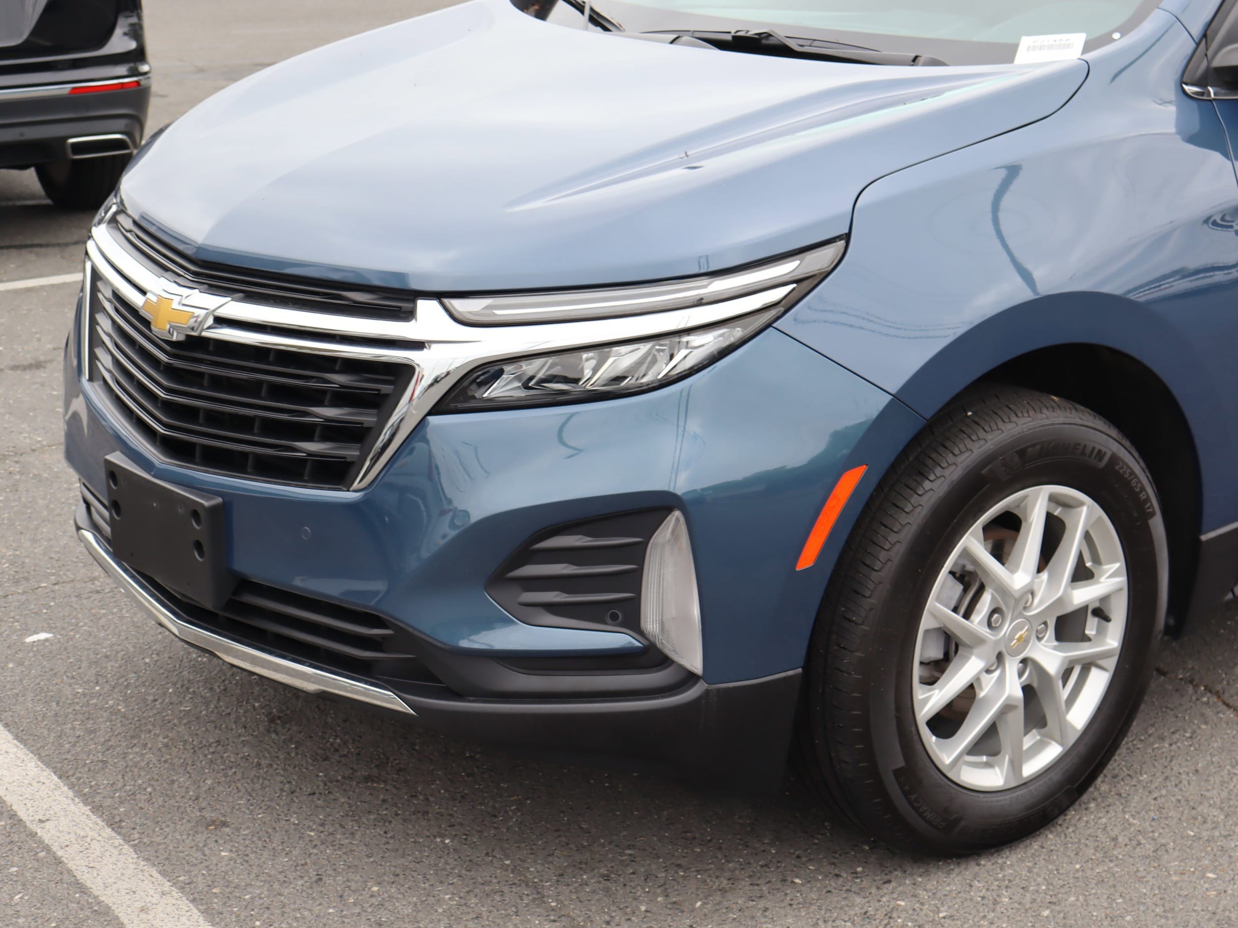 2024 Chevrolet Equinox LT photo 4