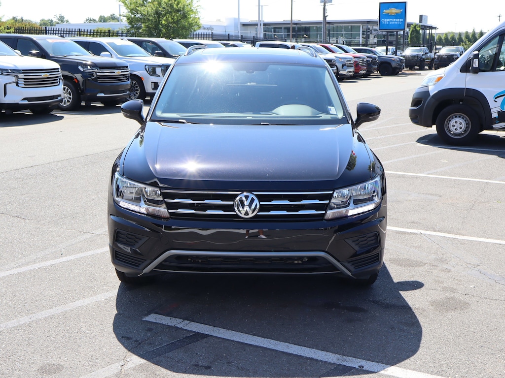 Used 2020 Volkswagen Tiguan SE SUV
