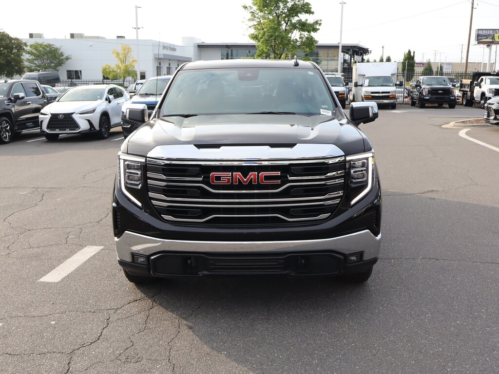 Used 2025 GMC Sierra 1500 SLT Pickup