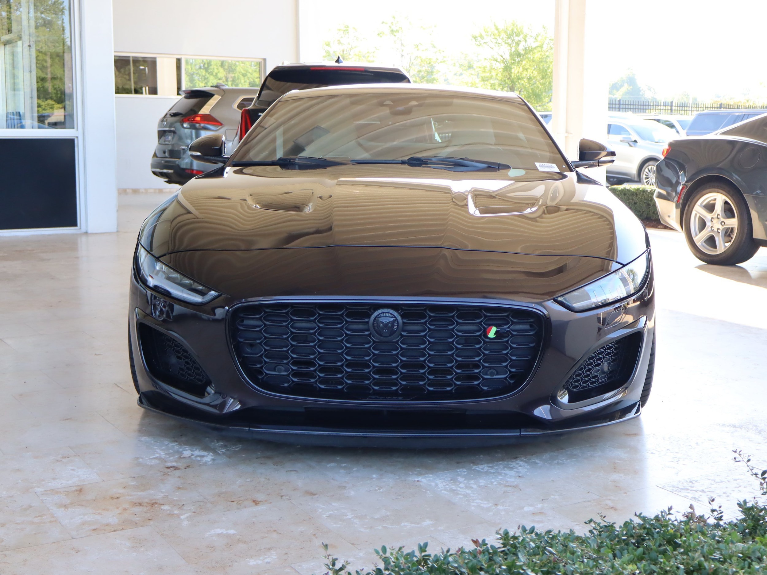 Jaguar F-TYPE R