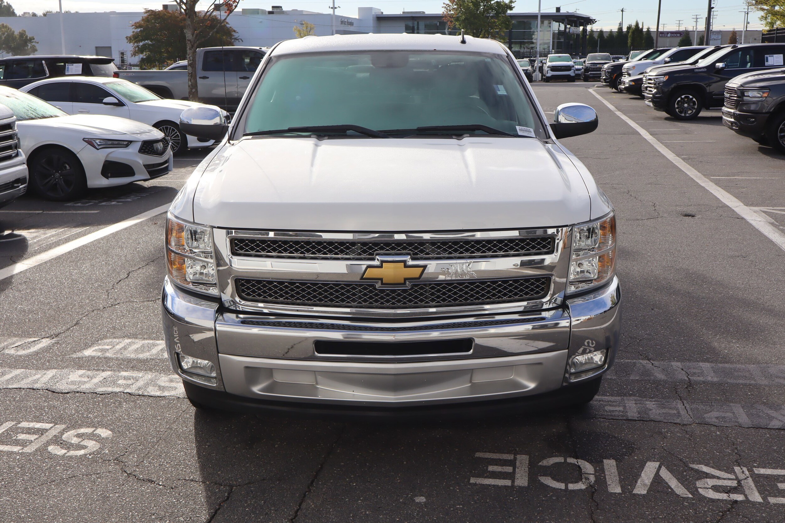 2013 Chevrolet Silverado 1500 LT photo 2
