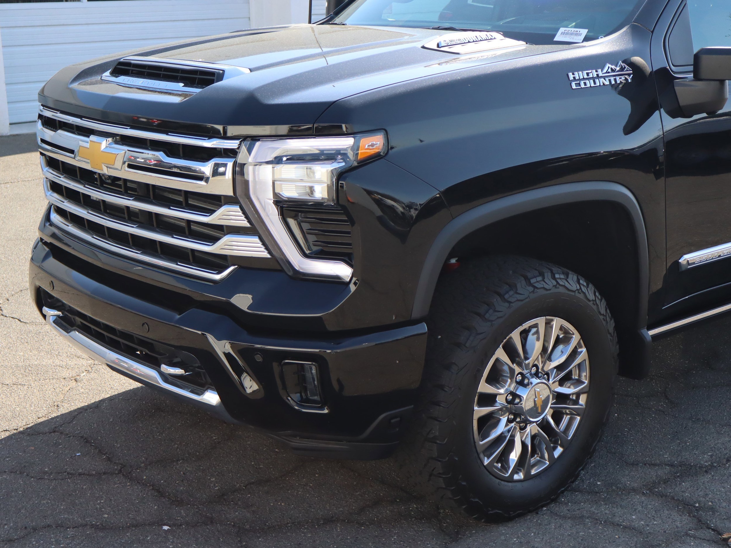 2024 Chevrolet Silverado 2500HD High Country photo 4